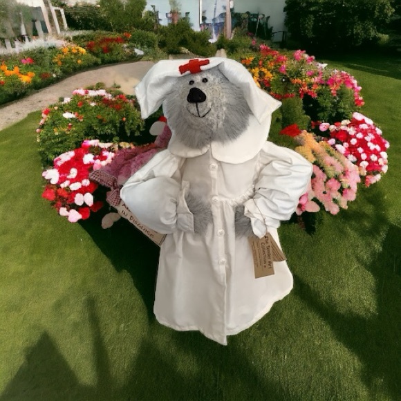 The Tender Art Collection Nurses Are Angels In Disguise Figurine 20” - Picture 2 of 13